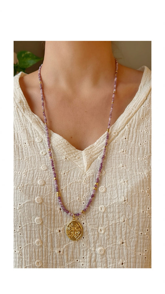 Edelsteinkette aus Amethyststeinen