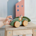 Bild in Galerie-Betrachter laden, Friendly Toys | Rennwagen grün
